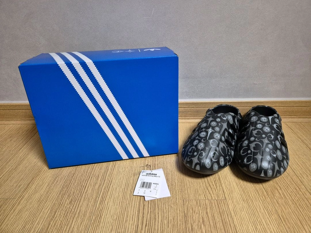 (265) 아디다스 x 떠그 클럽 아디폼 인피니티 뮬 코어 블랙 이미지