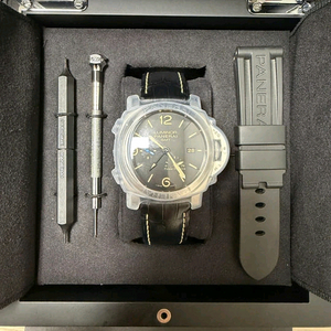 파네라이 루미노르 GMT 44mm PAM01321 이미지
