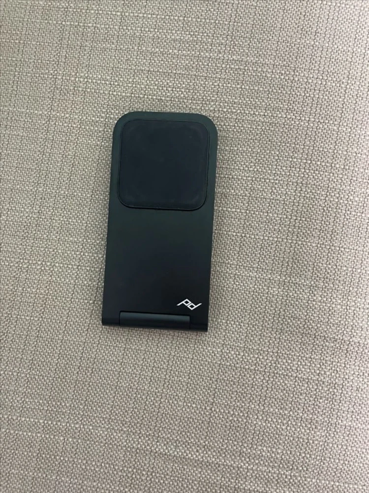 픽디자인 무선충전스탠드 팝니다 이미지