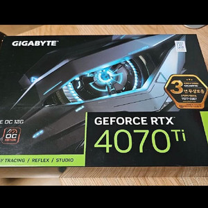 RTX 4070Ti 그래픽카드 이미지