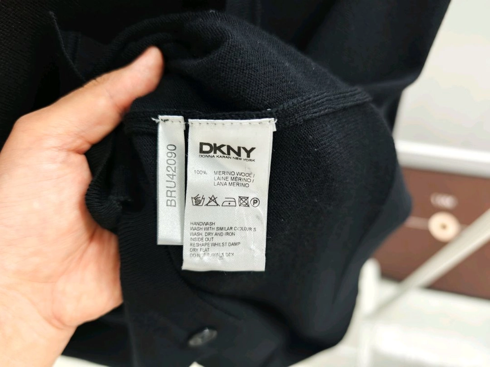 DKNY 블랙 남성 가디건 이미지