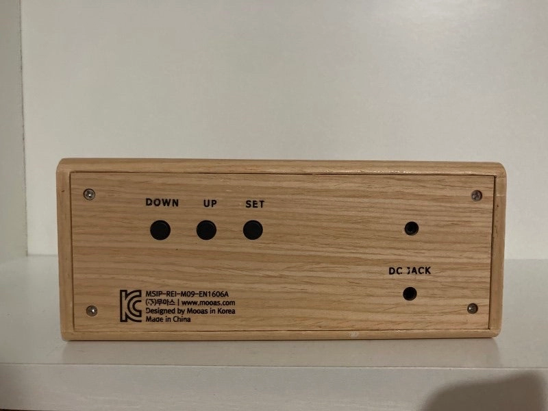 친환경 무소음 무아스 나무 LED 알람시계 미니 직사각형 이미지