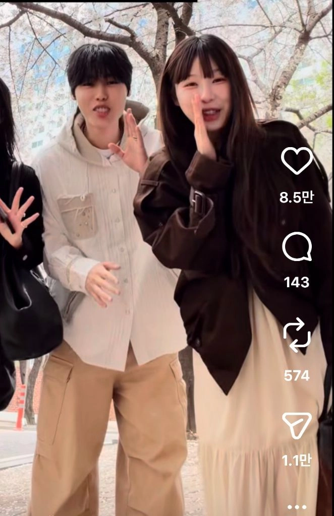 아크네스튜디오 쇼트트렌치코트 이미지