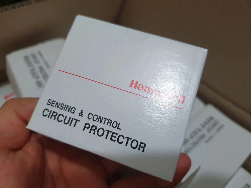 새 상품인 Honeywell 회로 보호기 GCP-32AN M 20A입니다120개 일괄판매 이미지