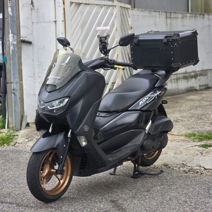 21년식/nmax125cc/6만/배달세팅/전체적으로깔끔하고컨디션좋은매물팝니다 이미지
