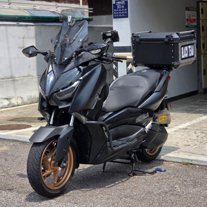 21년식/xmax300cc/7만/배달세팅/자잘한튜닝잘되어있구컨디션좋은매물팝니다 이미지