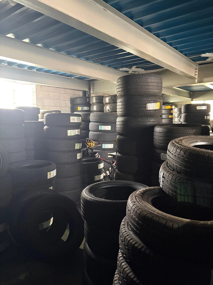 255/60R18 금호타이어 GT Pro 2026년 신품 SUV 타이어 개당 195,000원 4개 보유 / 하남 이미지