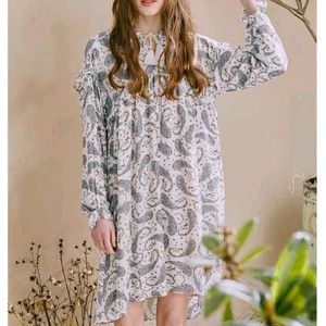 새상품 S ,M 페이즐리 원피스 써스데이아일랜드 이미지