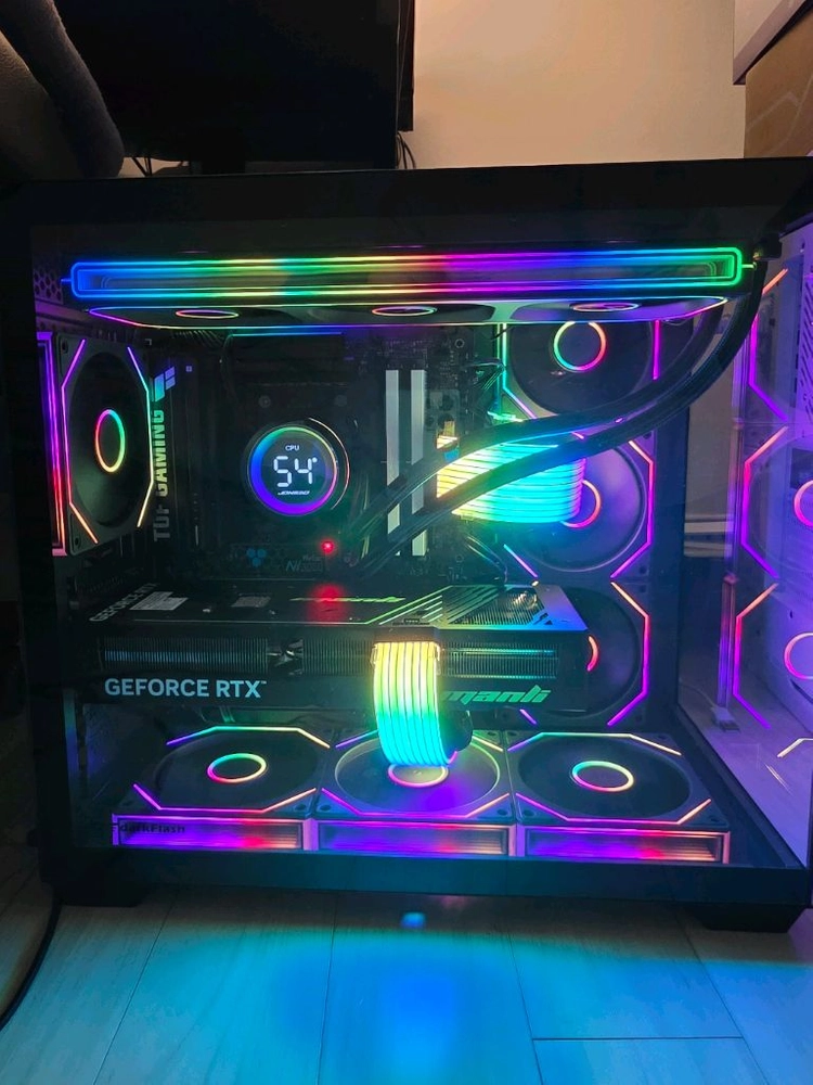 라이젠7 9800X3D RTX5070TI 고사양본체 팝니다 이미지
