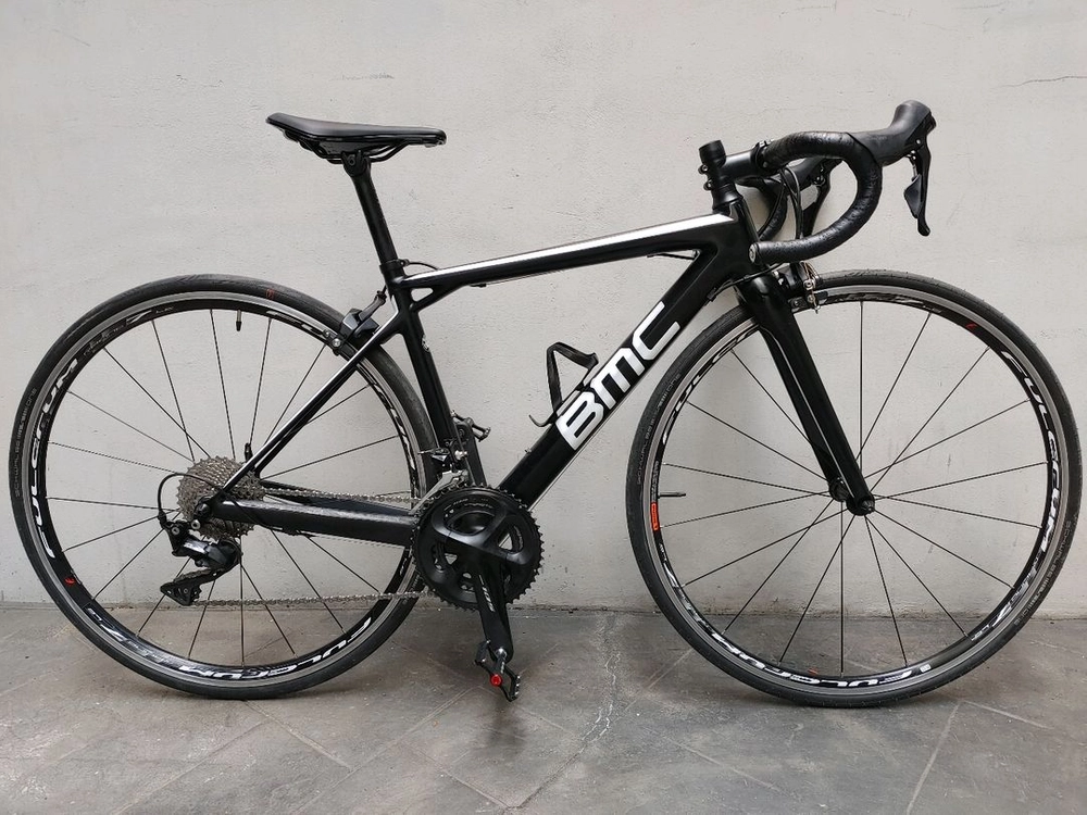 상태 좋은 스위스 브랜드 19년 BMC 팀머신 slr03 one 카본 로드자전거 47사이즈 팔아요. - 안심되는 중고거래