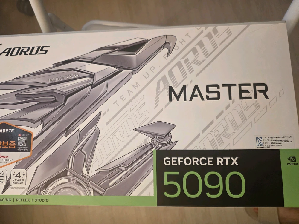 RTX 5090 어로스 마스터 아이스 그래픽카드 - 안심되는 중고거래