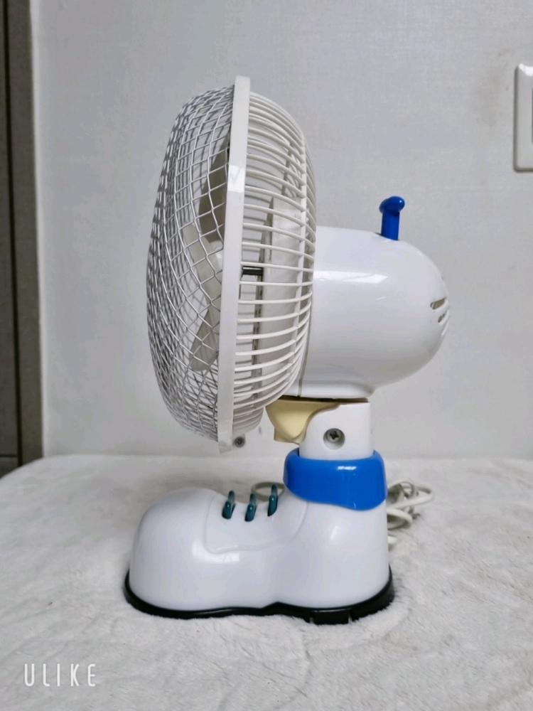 탁상용 선풍기 화이트/블루 (신발 모양) 이미지