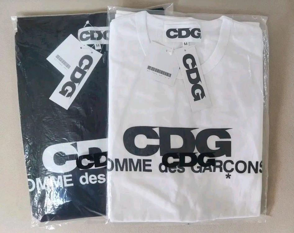 꼼데가르송 CDG 반팔티셔츠 이미지