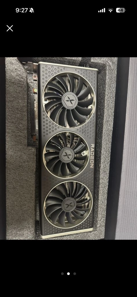 라데온 RX 6950 XT 그래픽카드 이미지