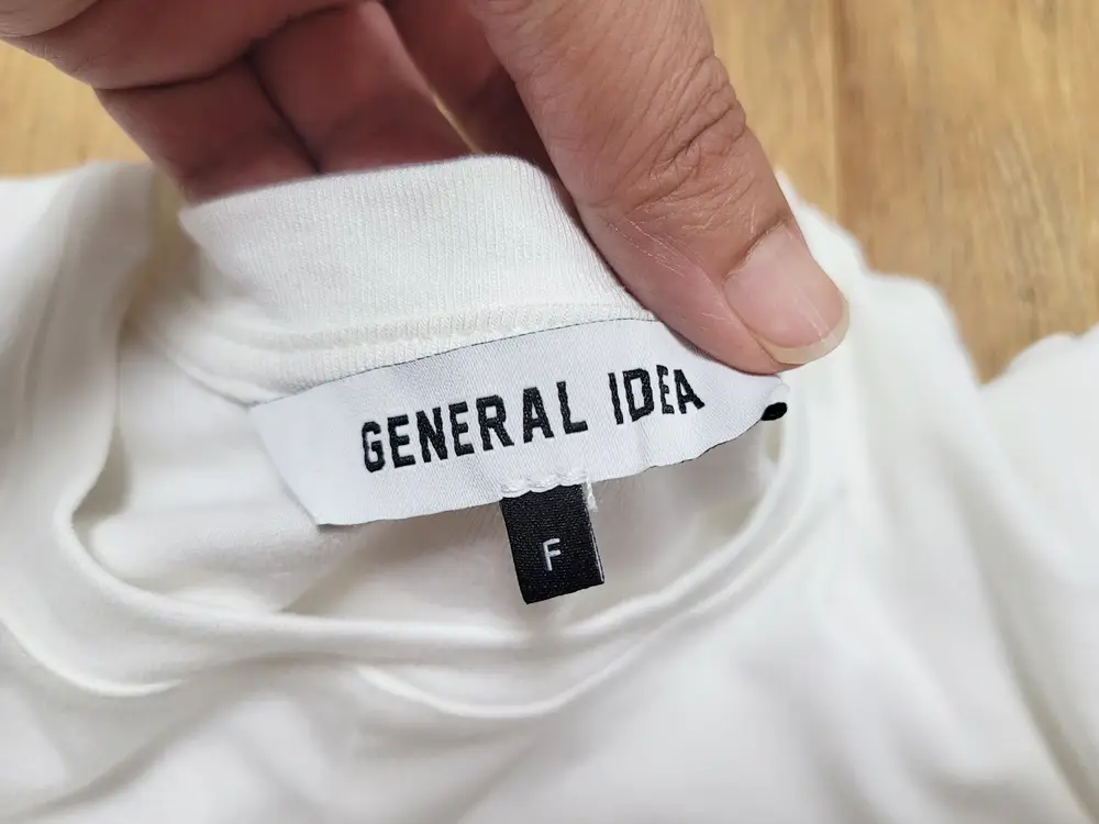 제너럴아이디어(Generalidea) 퍼프 셔링 블라우스 프리사이즈 이미지