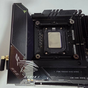 asus z690-i 메인보드 + i5-12600k 세트 이미지