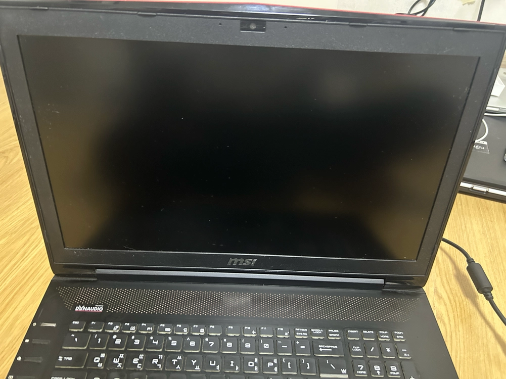 고장 부품용 msi MSI GT72VR 7RE 판매(아답터포함.화면 포스팅x) - 안심되는 중고거래