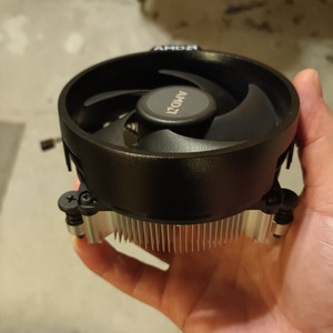 AMD CPU 기본 쿨러 이미지