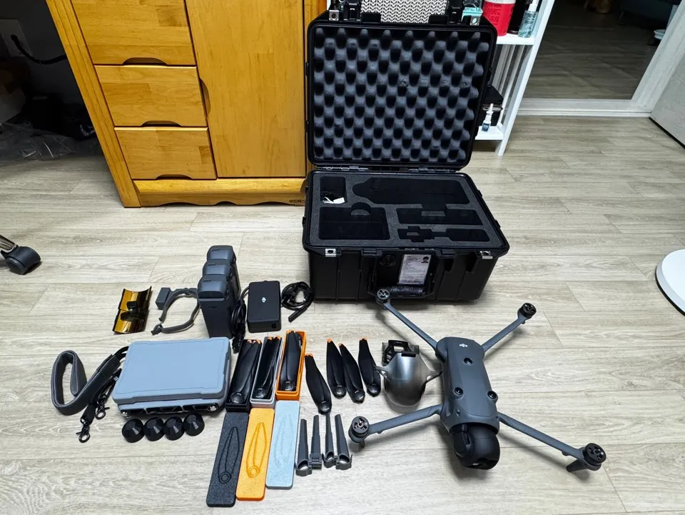 DJI 매빅 4 프로 크리에이터 콤보 드론 512G 판매합니다 이미지
