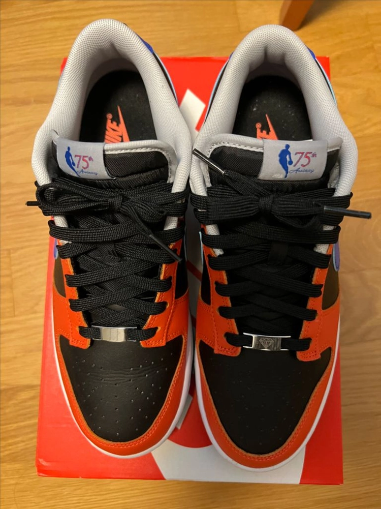 나이키 덩크 로우 EMB NBA 닉스 275 팝니다 이미지