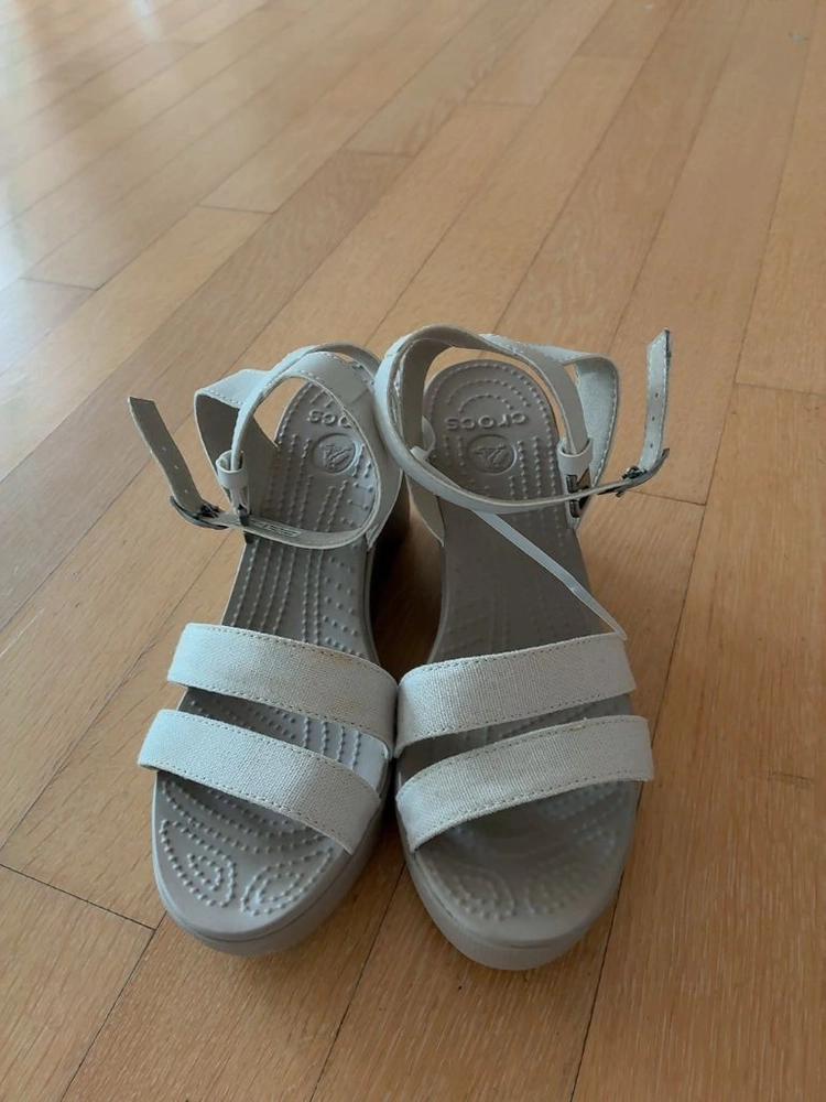 크록스 웨지힐 샌들 w8 이미지