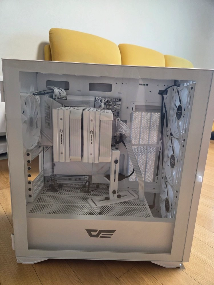9800x3d 반본체 or 5090 완본체 판매합니다 - 안심되는 중고거래