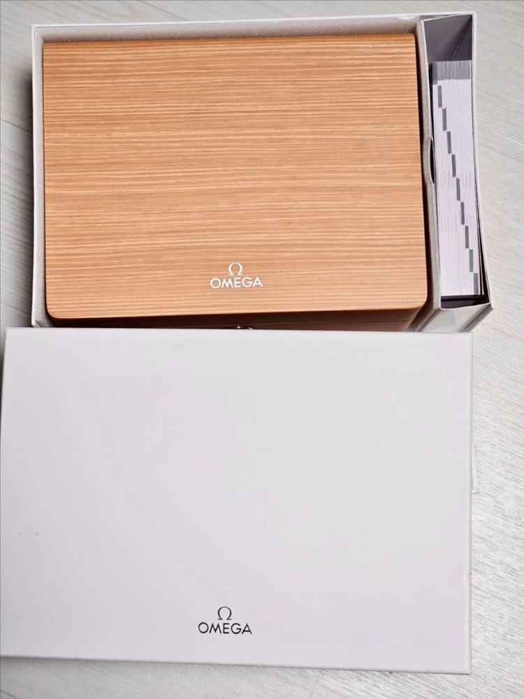 정품 오메가 시계 원목 박스 워치 케이스 이미지