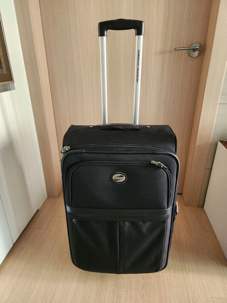 아메리칸투어리스터 여행가방검정캐리어 이미지