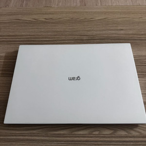 LG 그램 16인치 (16Z90Q-GA5HK) 이미지