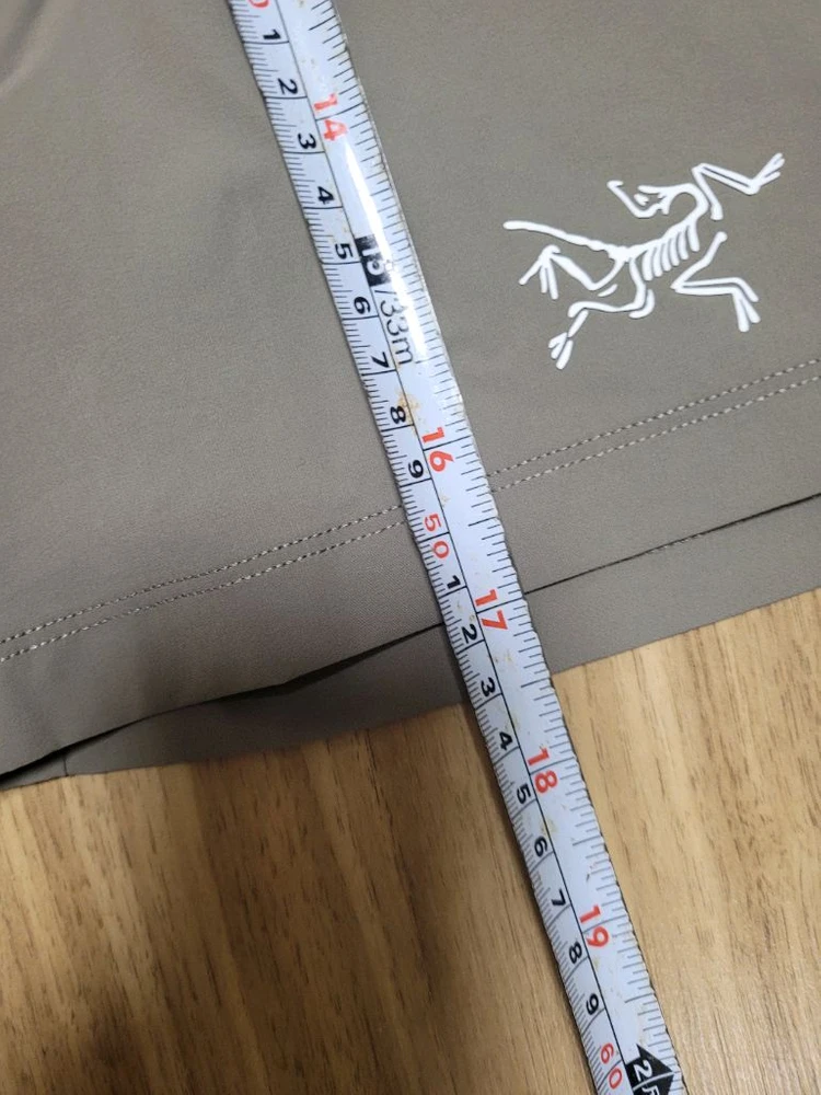 아크테릭스 반바지 이미지