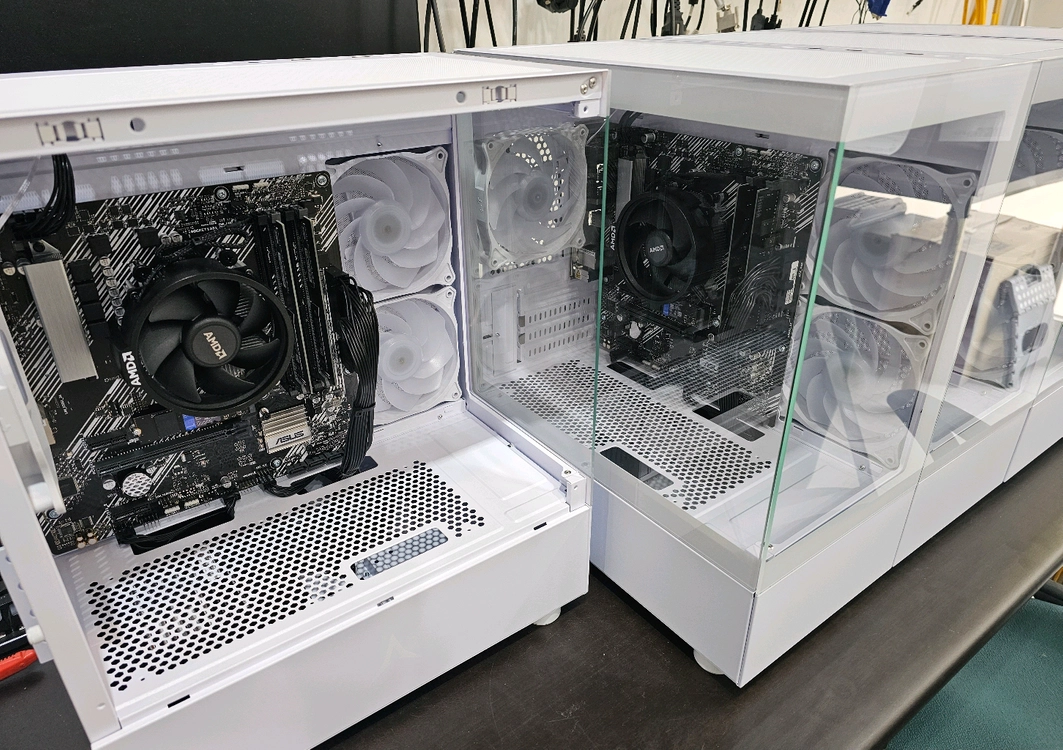AMD 라이젠5 5600G, 32g, ssd1tb 본체 판매합니다. 25년 제품 상태 S급 2대남음 - 안심되는 중고거래