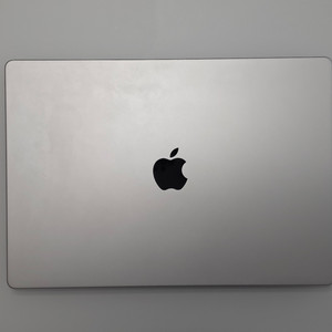 맥북 m1 pro 16인치 16gb 1tb 실버 판매합니다. 이미지