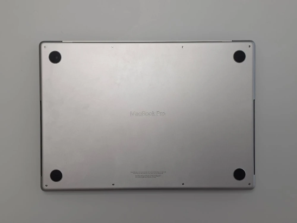 맥북 m1 pro 16인치 16gb 1tb 실버 판매합니다. 이미지