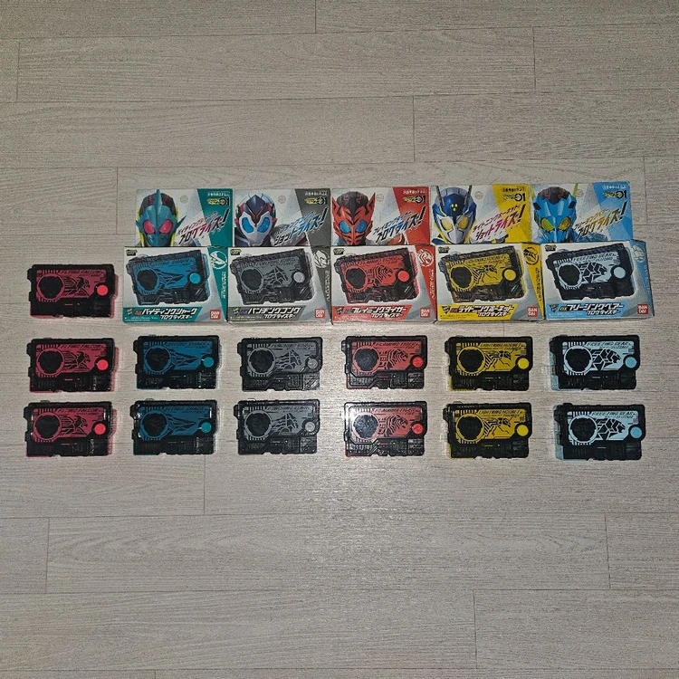 가면라이더 제로원 DX 플라잉 팔콘 외 17종 - 안심되는 중고거래