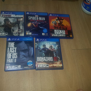 PS4 게임 타이틀 5종 (툼레이더, 스파이더맨, 레드데드, 라오오2, 바이오하자드)팝니다 이미지