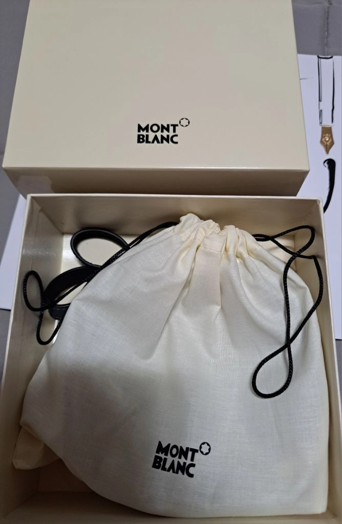 독일 명품 MONTBLANC 몽블랑 골드 리버서블 벨트 이미지