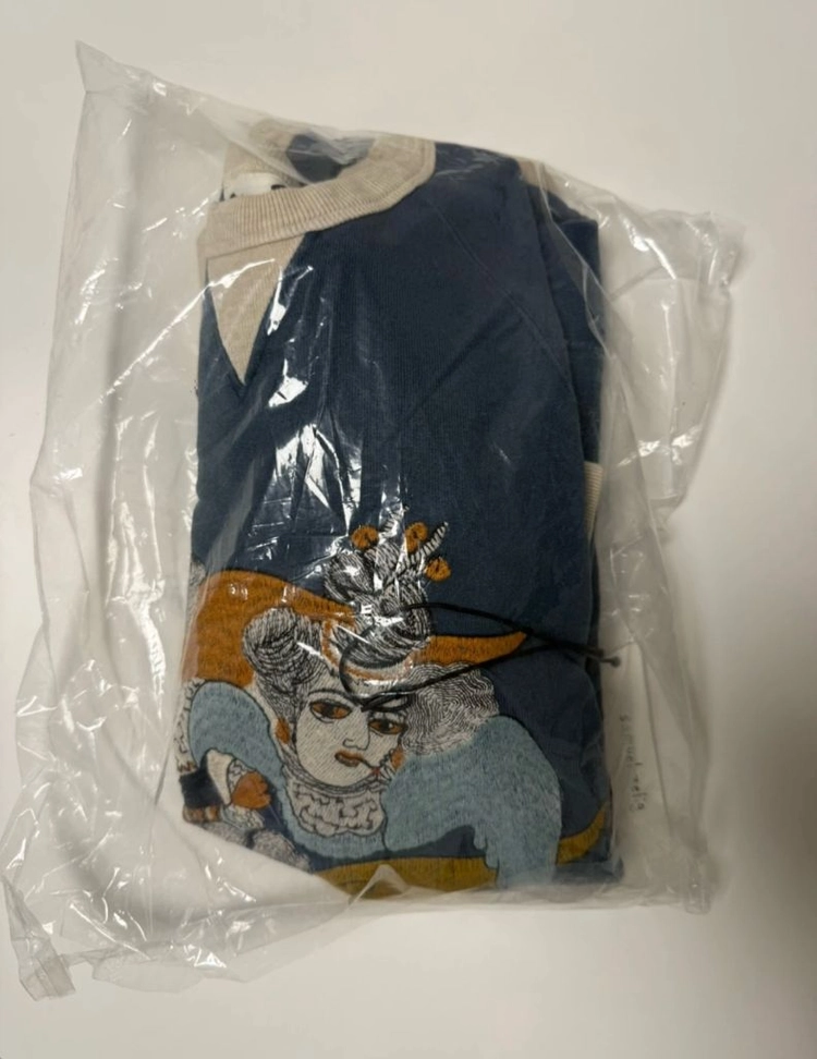 사무엘 젤리그 angel crewneck M사이즈 이미지