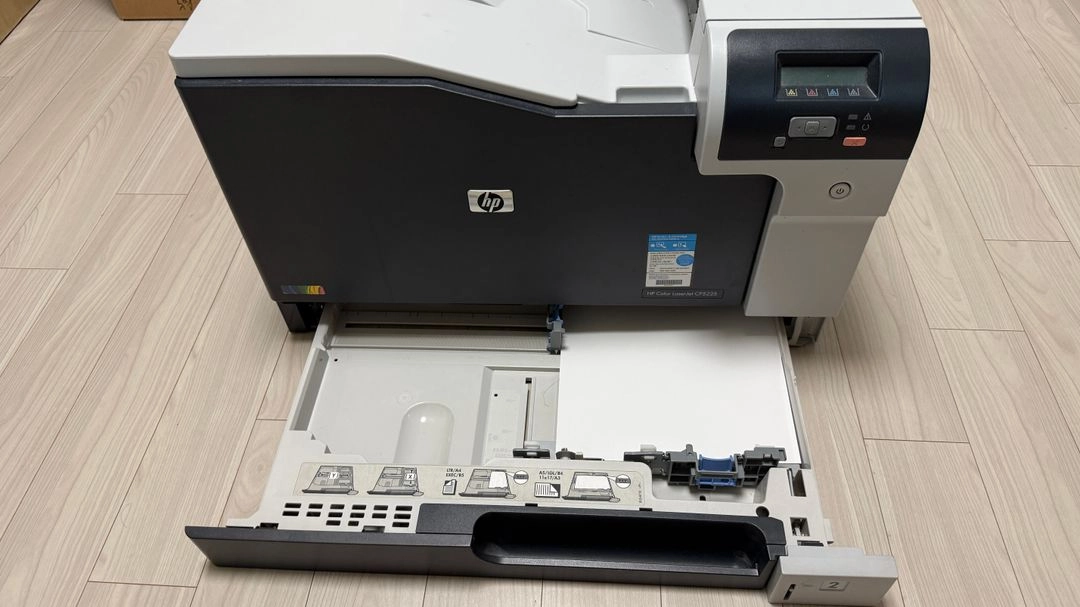HP CP5225 레이저 칼라 프린터 A3 이미지