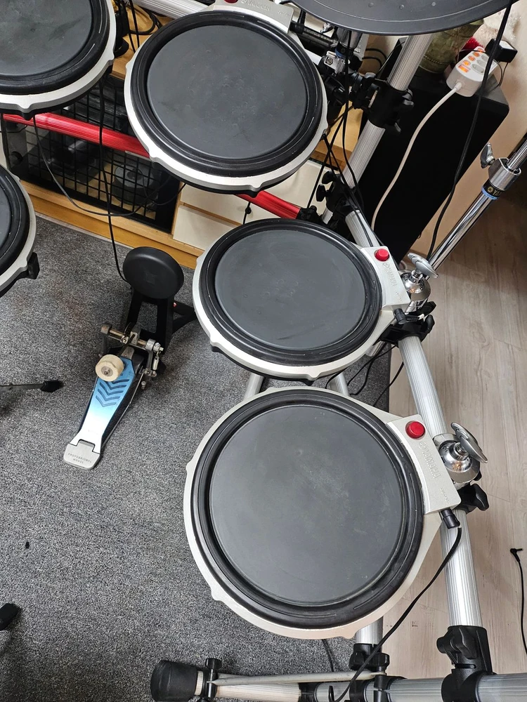 Yamaha DTXTREME II 전자 드럼 이미지