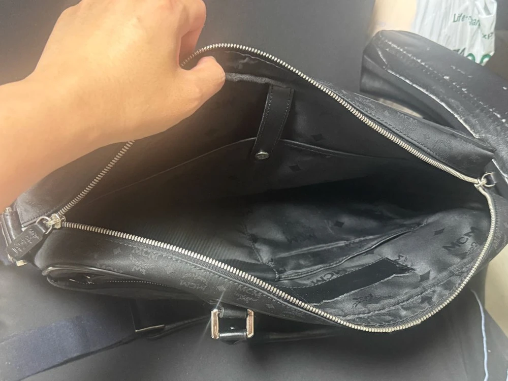 MCM 비세토스 블랙 모노그램 캔버스 메신저백.브리프케이스 이미지