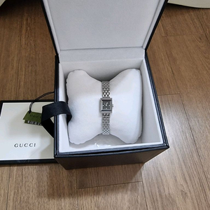 구찌 G 프레임 다이아몬드 사각 스퀘어여성 메탈시계 이미지