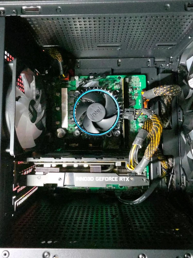 인텔 i5-12400+RTX 2060 게이밍 컴퓨터 이미지