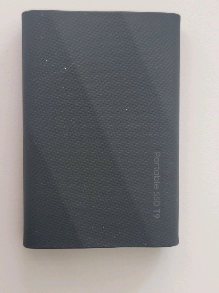 삼성 외장 SSD T9 4테라바이트 판매합니다. 이미지