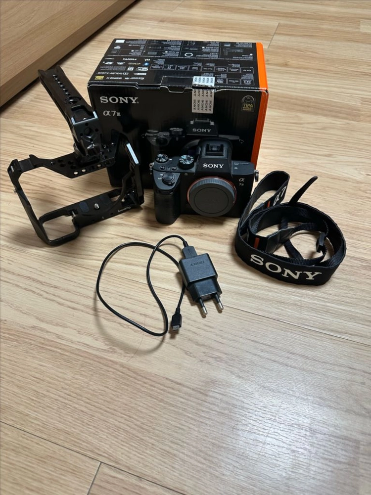 소니 A7 III a7m3 카메라 스몰리그 케이지 포함 이미지