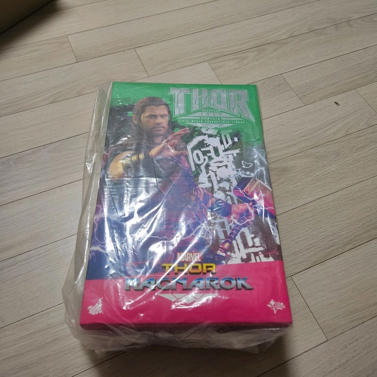 핫토이 로드원 토르 - 안심되는 중고거래