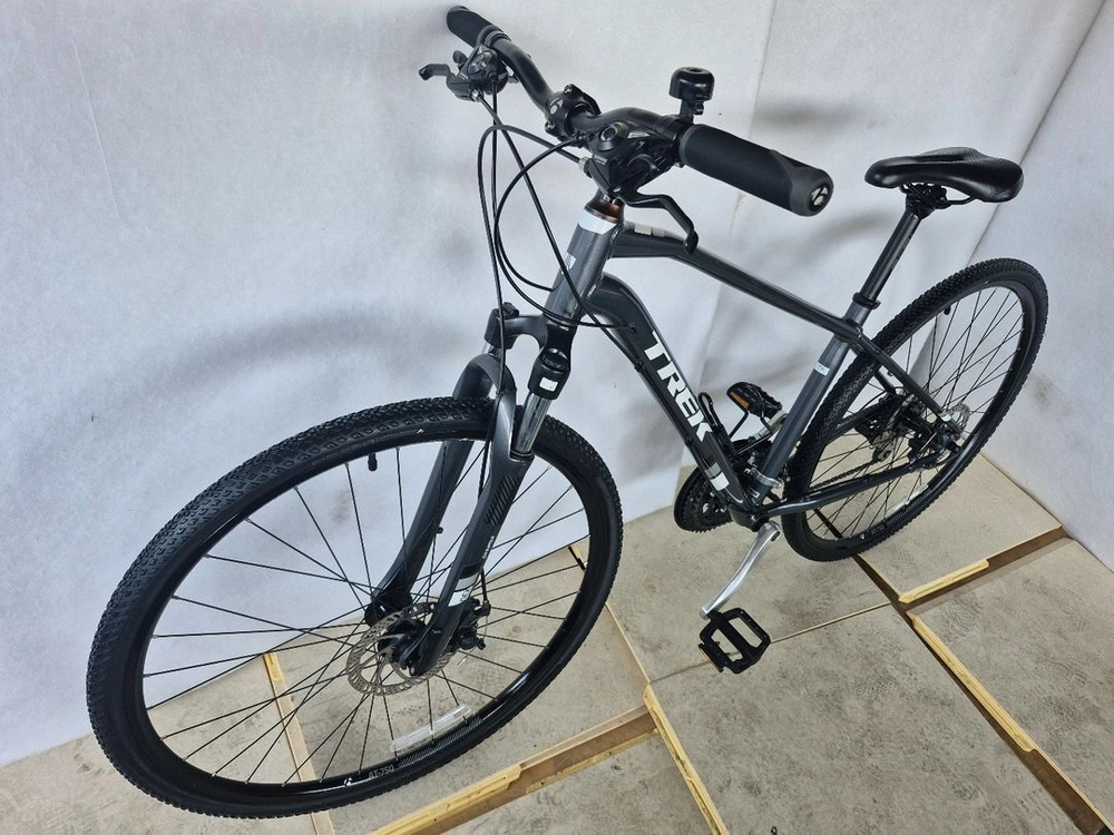 트렉(Trek)올라운더형 하이브리드 자전거 트렉 듀얼 스포츠 1 (Trek Dual Sport 1). 이미지