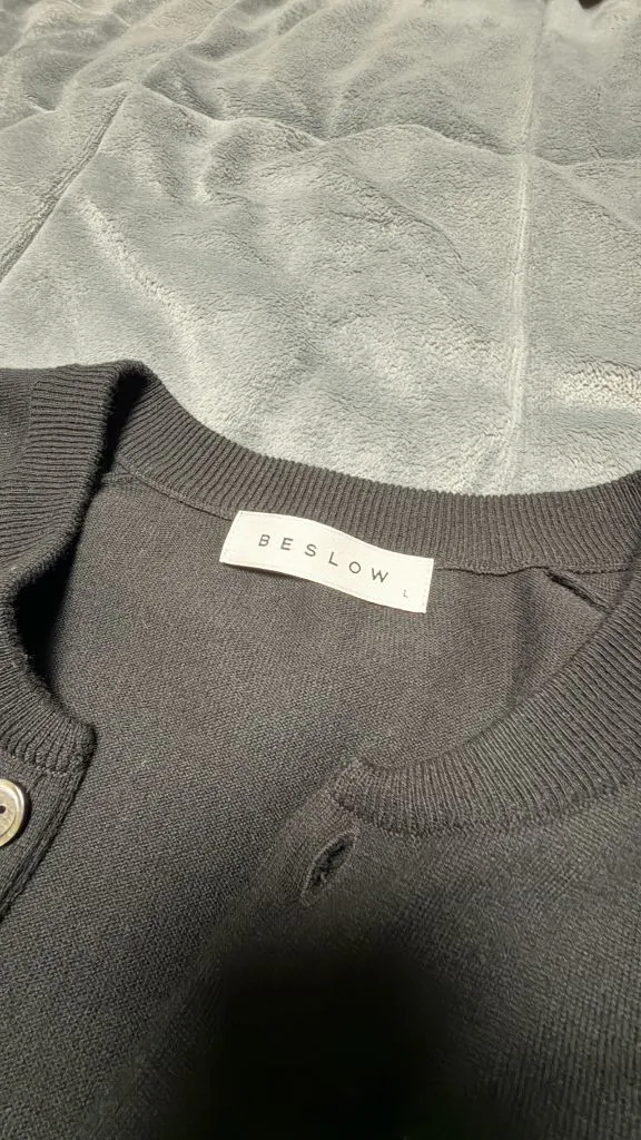 비슬로우 가디건 BESLOW CREW NECK RELAXED SHORT CARDIGAN BLACK사이즈 L 이미지