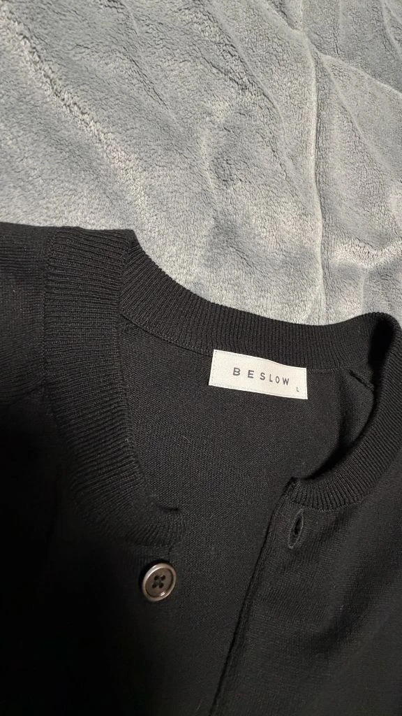 비슬로우 가디건 BESLOW CREW NECK RELAXED SHORT CARDIGAN BLACK사이즈 L 이미지