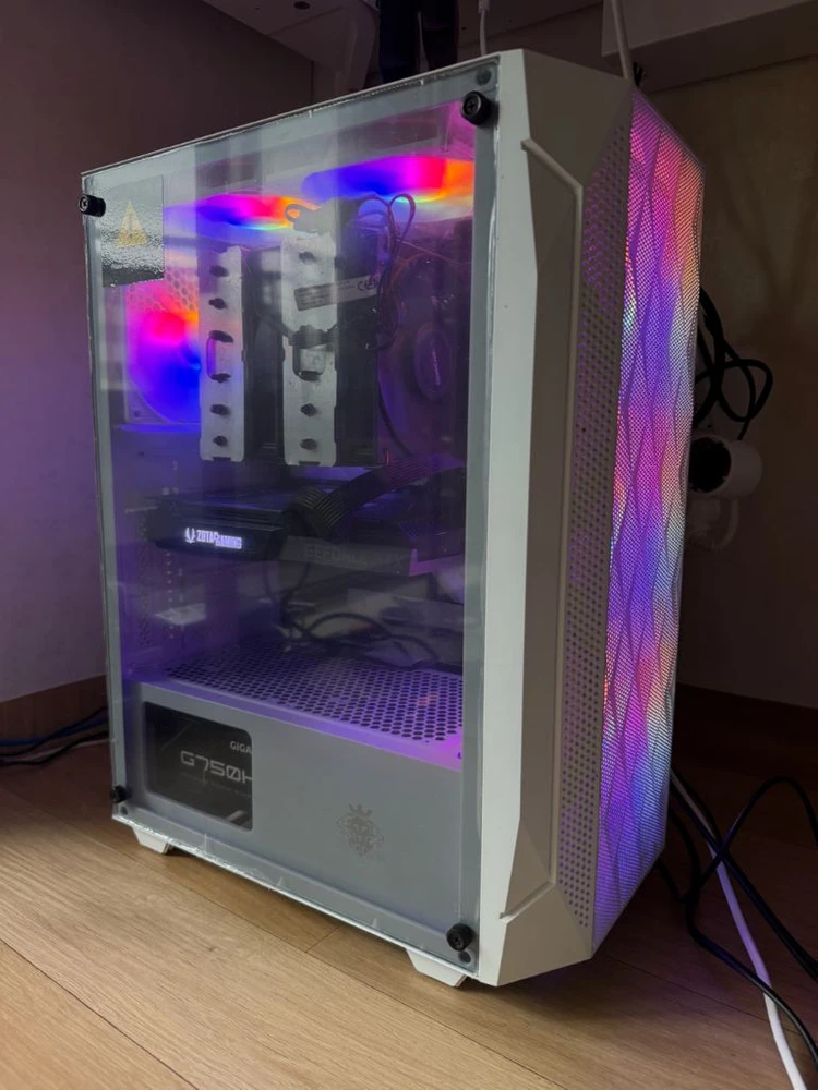 5700X RTX3070 ROG STRIX B550 화이트 게이밍 PC 본체 이미지