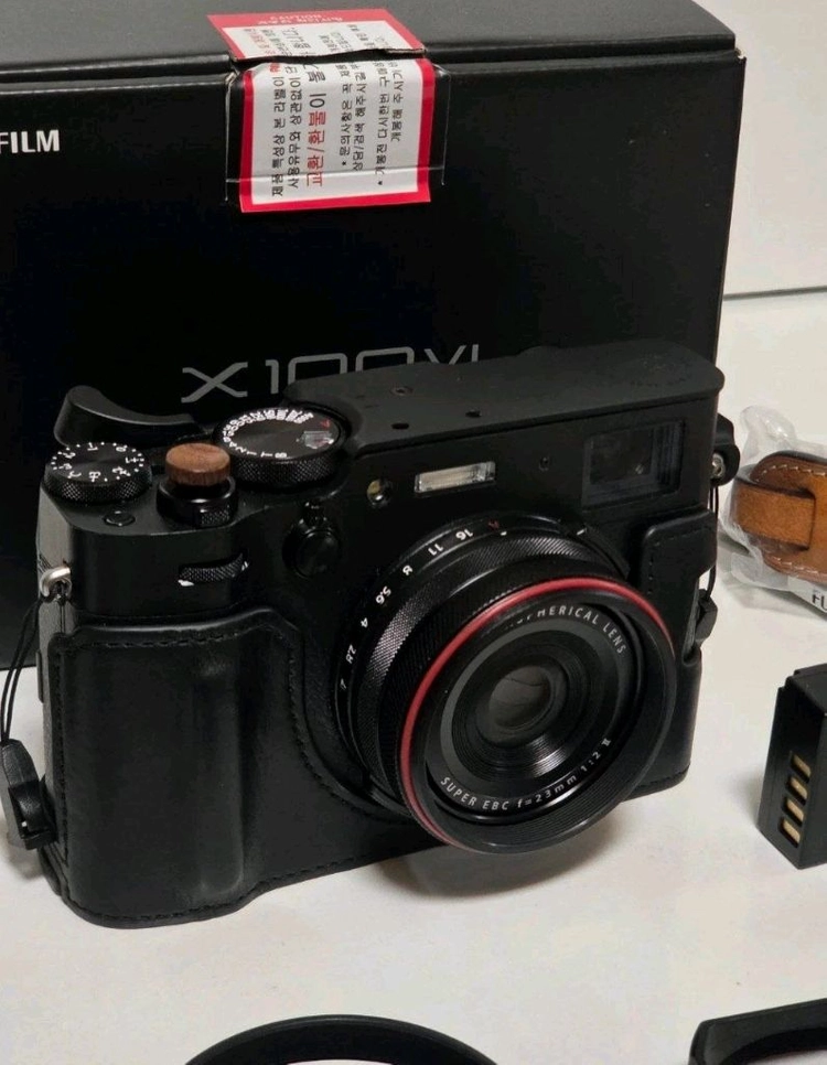 후지필름 X100VI 카메라 블랙 악세사리 풀세트 - 안심되는 중고거래
